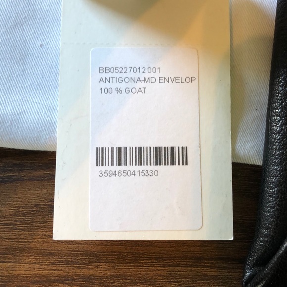 Authentic Givenchy Envelope Clutch - Picture 3 of 9